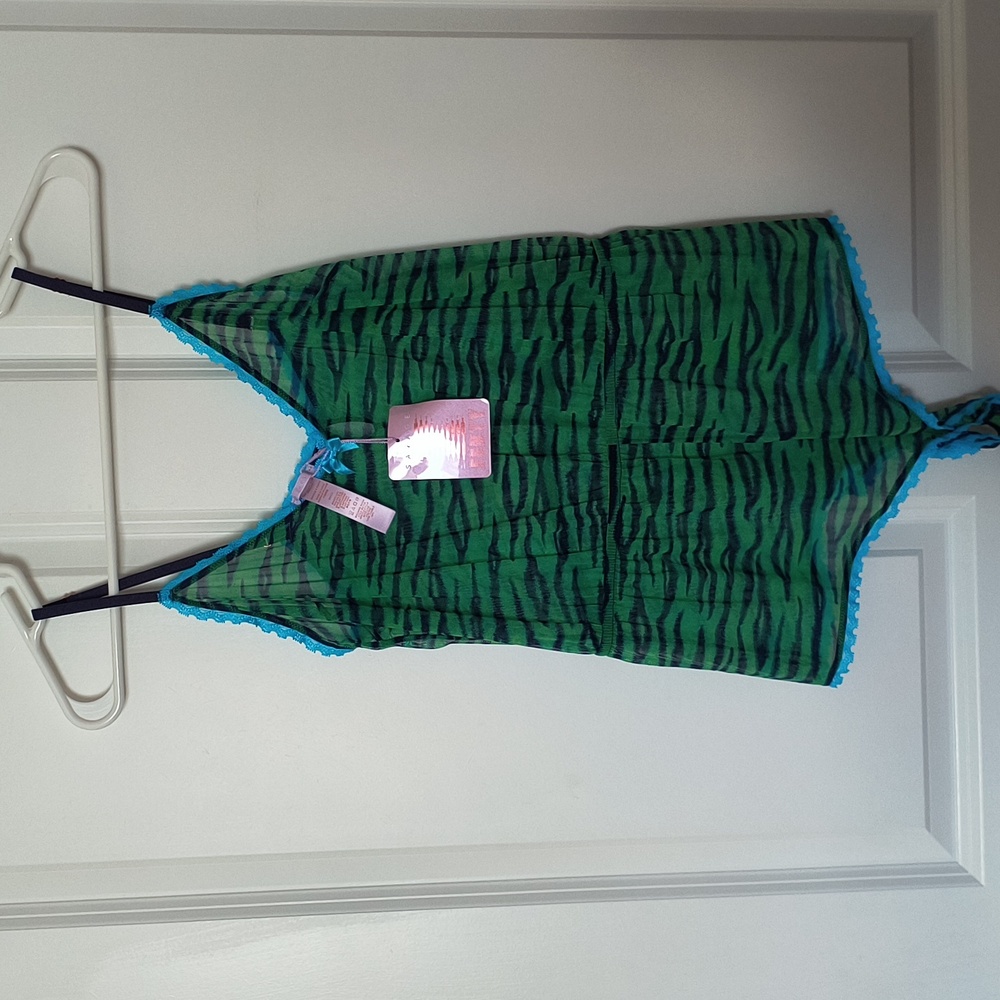 NWT Women's Sheer Jumper